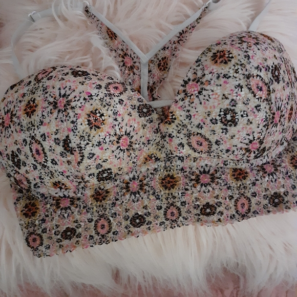 Victoria's Secret Other - Victoria's Secret floral bralette 34C
